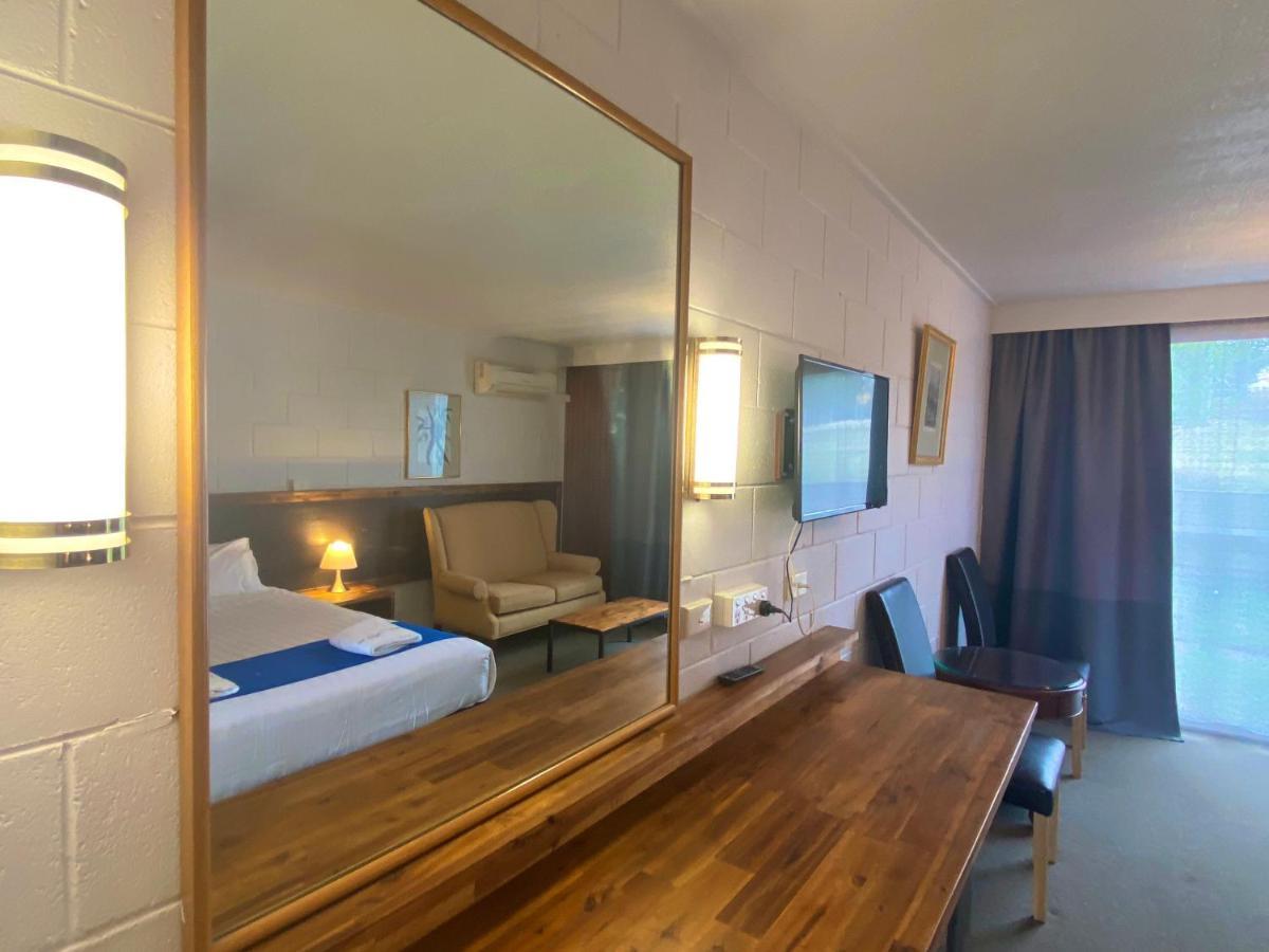 Snow Season Motor Inn Cooma Eksteriør bilde