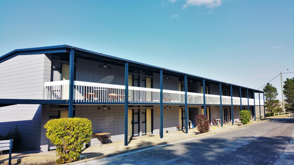Snow Season Motor Inn Cooma Eksteriør bilde