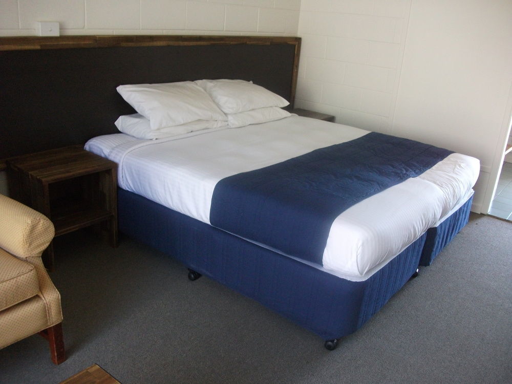 Snow Season Motor Inn Cooma Eksteriør bilde